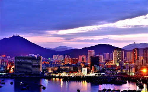 三亚气候和居住怎么样？
